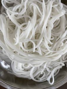 De bons vermicelles de riz vietnamiens. Sans gluten, longue durée, idéal pour les restaurants et la cuisine maison - Product Image 6