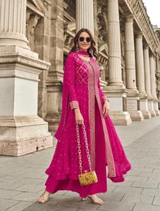 Salwar Kameez prêt-à-porter moderne pour femme, brodé à la main, en tissu Chinon (taille unique) pour mariage et Diwali - Product Image 4