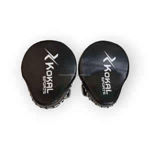 Coussinets de boxe avec logo personnalisé Mitaines de frappe en cuir synthétique pour l'entraînement de kickboxing en MuayThai - Product Image 3
