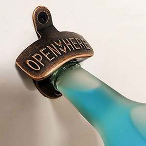 Décapsuleur mural en laiton gravé au laser sur mesure, en fonte, sérigraphié, plaqué or, style art populaire, avec mousqueton sonore - Product Image 2