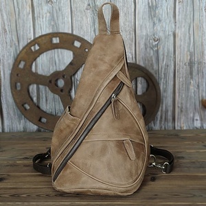 Pocket Custom Solid Plain Dyed Casual Genuine Leather Durable <b>Chest</b> Eco-friendly Breathable Very Attractive Leather <b>Chest</b> Bag - Product Image 4