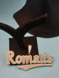 Pendentif personnalisé avec nom en lettres, moissanite ronde de 4,00 carats, plaqué or jaune 14 carats, argent sterling, pour femme, style hip-hop - Product Image 3