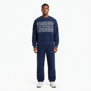 Ensemble de survêtement décontracté pour homme, sweat-shirt à col rond bleu marine à motifs géométriques et pantalon de jogging assorti, deux pièces - Product Image 1