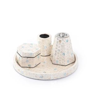 Juego de quemadores de incienso de lujo indios de nácar, ecológicos y hechos a mano con madera de sándalo para uso religioso y de meditación. - Product Image 5