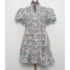 Vestidos Cortos Casuales y Sexys para Mujer, de Alta Calidad, Personalizables al por Mayor, con Estampado Floral, Manga Corta y Corte Ajustado - Product Image 1