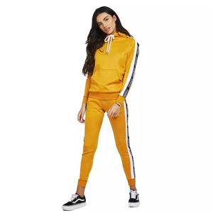 Conjuntos Deportivos de Invierno con Capucha para Mujer, Trajes de Algodón y Elastano, Gran Venta 2022, Personalización con Logotipo Bordado - Product Image 1