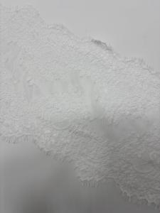 Tela de Encaje Floral Premium, Encaje Blanco Decorativo para Prendas, Ropa de Novia y Manualidades - Product Image 6