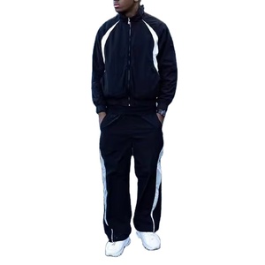 Ensemble de survêtement deux pièces personnalisé avec veste zippée en nylon et polyester, style streetwear coupe-vent, pour homme 2026 - Product Image 1