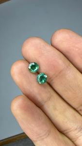 Pierre précieuse naturelle émeraude de Zambie ronde de 1,13 ct, paire assortie, pierres vertes de qualité bijoux de luxe - Product Image 1