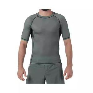 Rashguard d'entraînement MMA pour hommes, respirant, manches courtes, haute qualité, logo personnalisé - Product Image 1