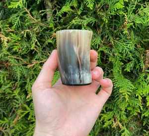 Auténtica Taza de Cuerno de Búfalo Pulido Estilo Vikingo para Cerveza, Sidra, Cerveza Alemana, Refrescos, Única, Hecha a Mano, para Festivales, Campamentos, Navidad - Product Image 3