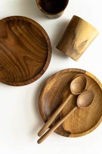 Handmade Natural Wooden Charger Dinner Plate Crafted Premium Mango Wood Decorative Epoxy Resin Emerald Finish Classic Design - Product Image 4