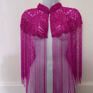 Top de bikini artesanal personalizado para mujer, color marrón oscuro, con cadena corporal de cristal, arnés de joyería, bralette con flecos y gemas. - Product Image 1