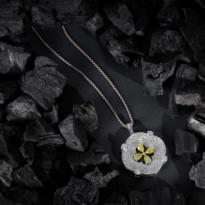 Collar con colgante floral de diamante cultivado en laboratorio, colgante redondo con halo de oro blanco, flor de diamante amarillo, joyería fina elegante, regalo para mujer - Product Image 6