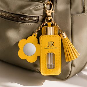 Porte-rouge à lèvres compact avec miroir et porte-clés à pompon, protecteur multifonctionnel pour baume à lèvres, idéal pour les retouches rapides en extérieur - Product Image 3