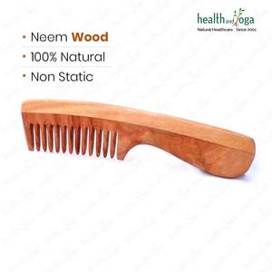 HealthAndYoga PureTress Peigne à dents larges en bois de Neem avec poignée, durable et écologique, pour hommes, usage domestique, fabriqué en Inde - Product Image 4