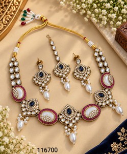 Elegante Juego de Joyería Kundan de Latón Chapado en Oro, Collar y Aretes con Perlas de Imitación, Joyería Nupcial para Regalo de Boda - Product Image 3