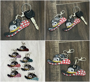 Porte-clés en cuir de vache véritable, durable, fait main, motif à carreaux, embossé, accessoire rustique de style western pour hommes et femmes - Product Image 3