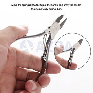 Ensemble de coupe-cuticules en acier inoxydable couleur arc-en-ciel avec repousse-cuticules, nettoyeur d'ongles et lime à ongles pour manucure et pédicure - Product Image 4