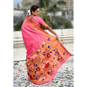 Sari en soie Paithani rose bébé avec un grand bordure à motif demi-demi, tissé en zari, vêtements indiens et pakistanais - Product Image 4