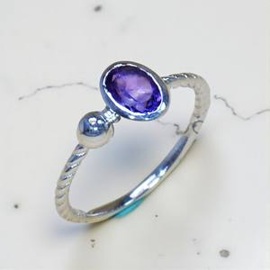 Anillo de Plata de Ley 925 con Amatista Morada de Corte Ovalado Vintage, Anillo de Alta Gama, Más Vendido, para Boda, Compromiso, Fiesta, Regalo, con Engaste de Bisel - Product Image 1