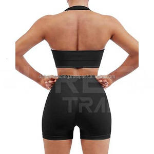 Ensemble de yoga deux pièces pour femme, personnalisable avec logo, respirant, couleur unie, vêtements de fitness, short élastique, soutien-gorge et leggings inclus - Product Image 4