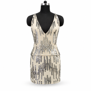 Robes de soirée ornées de paillettes |   Robe de soirée moulante sans manches à col en V pour les événements de cocktail, les événements formels et les soirées élégantes - Product Image 1