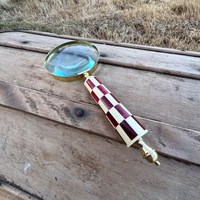 Loupe en résine faite à la main avec poignée à carreaux rouges et blancs, imitation antique, objet de collection décoratif rond et portable