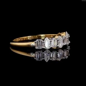 Anillo de Diamantes Cultivados en Laboratorio con Corte Pera y Esmeralda en Oro Blanco de 14K, Certificado IGI, Joyería de Lujo para Mujer, Regalo de Aniversario - Product Image 2