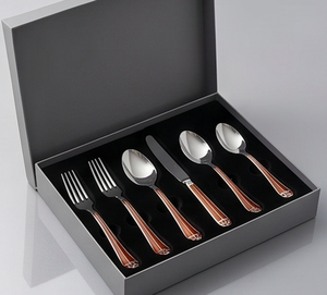 Ensemble de couverts classiques en acier inoxydable avec manches en bois, finition miroir haute brillance, compatible lave-vaisselle, pour table de mariage. - Product Image 6
