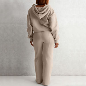 Sweat à capuche et short surdimensionnés personnalisés pour femme, en molleton polyester/coton thermique épais 500 GSM 350 GSM, brodés - Product Image 2