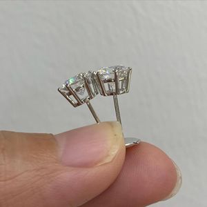 Pendientes de diamantes cultivados en laboratorio, certificados por IGI, oro de 18k, corte brillante redondo, clásicos, regalo para mujer. - Product Image 4