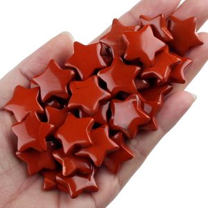 Pierres étoiles en jaspe rouge polies et sculptées à la main pour la maison et les créations de bijoux – Gemmes naturelles durables, inspirées du Reiki, thème Amour - Product Image 2