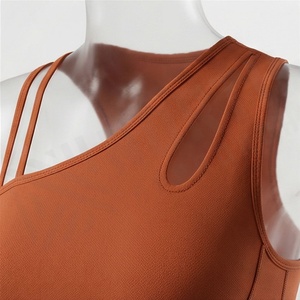 Conjunto Deportivo Seamless Personalizado al por Mayor para Mujer: Sujetador Deportivo sin Espalda y Shorts Scrunch Bum de Dos Piezas para Yoga y Fitness - Product Image 4