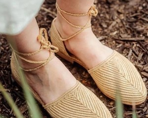 Sandales en raphia faites à la main – Chaussures d'été pour femmes, ballerines de plage, sandales artisanales marocaines - Product Image 3