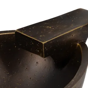 Nouveau Bol de Service en Métal Fait Main par un Designer, aux Courbes Fluides et Texture Martelée Artisanale, pour Dîner Raffiné, Céramique Ronde Écologique - Product Image 5