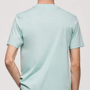 Camiseta Oversize de Moda, Prenda de Algodón de Alta Calidad, Camiseta Oversize Clásica de Algodón Peinado con Sensación de Lujo - Product Image 5