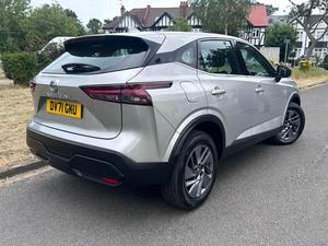 NISSAN QASHQAI 1.3 DIG-T MHEV ACENTA PREMIUM EURO 6 (S/S) 5DR OEM DIY Acero, Modelo 2021, Como Nuevo - Product Image 5