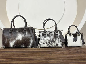 Bolsa de Viaje de Cuero Vacuno Genuino de Lujo Personalizada para Mujer, Bolsa Cruzada Estilo Vintage Occidental, Moda para Viajes y Uso Diario - Product Image 5