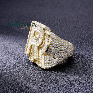 Anillo de cóctel de moissanita de plata 925 con baño de oro de 18K, engaste pavé, letra R, estilo hip-hop, unisex, para uso diario - Product Image 2