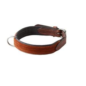Collier de chien rembourré en cuir fait main nouvellement arrivé avec quincaillerie en acier inoxydable directement du fournisseur du fabricant Saman Exports - Product Image 1