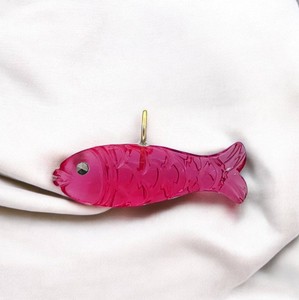 <b>Ruby</b> Quartz Hand Carved 21x11 MM Fish Charms Pendant - Gold Plated Bail Pendant - Handmade Carving Animal Jewelry - Product Image 1