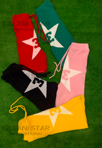 Shorts de mohair con logo frontal estampado en punto, estilo holgado - Product Image 1
