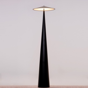 Lámpara de Pie Industrial Negra, Moderna, Cónica, Minimalista, Iluminación de Trabajo, Diseño Utilitario, Acabado Clásico, Totalmente Negra - Product Image 1