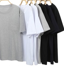 เสื้อยืดลำลองแขนสั้นผู้ชายไซส์ใหญ่ ผ้าฝ้ายแท้ 180 GSM ปักโลโก้ตามสั่ง ราคาโรงงานบังกลาเทศจีน รับผลิตแบบ OEM - Product Image 1