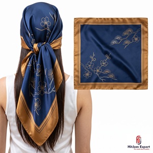 Écharpe carrée élégante à impression numérique personnalisée, service d'étiquetage blanc, approvisionnement en gros, faible MOQ, fabricant OEM ODM sur mesure - Product Image 2