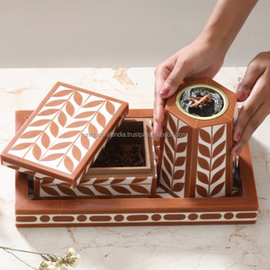 Ensemble de Bukhoor en résine marron de luxe moderne avec boîte de rangement à motif géométrique et brûleur d'encens arabe contemporain - Product Image 1