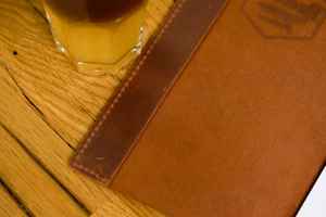 Porta Menús de Cuero de Lujo para Restaurante o Cafetería, Libro de Menús, Logotipo Personalizado Disponible LMC-0078 - Product Image 5