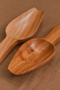 Espátula de Cocina Hecha a Mano de Madera de Neem – Espátula de Mango Largo 100% Natural y Ecológica para Remover, Saltear y Preparar Alimentos - Product Image 4