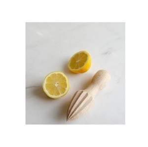 Presse-agrumes en bois de qualité supérieure, presse-citron artisanal, presse-fruits manuelle, outil de cuisine naturel pour la préparation de jus frais à la maison - Product Image 6